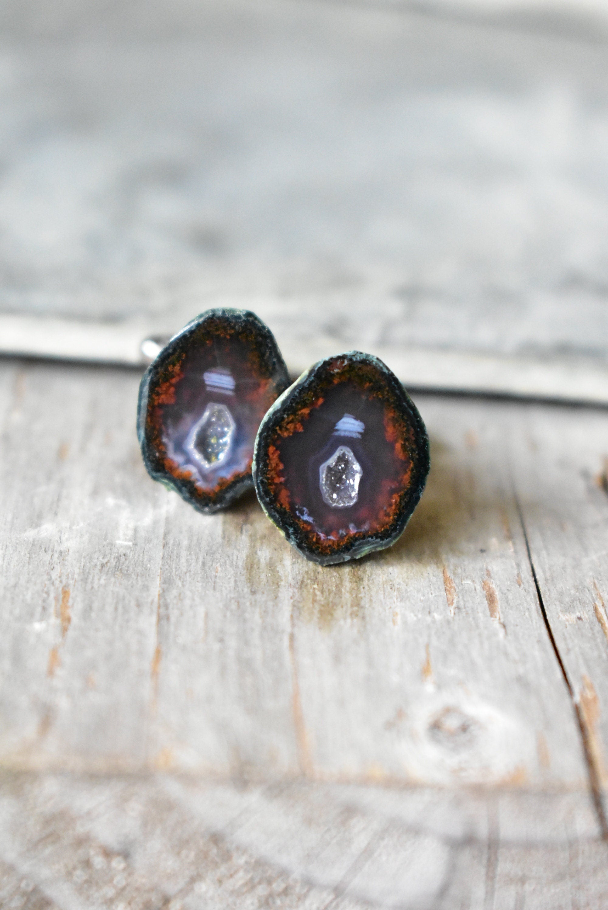 Unique Raw Stone Cufflinks, Rough Geode Crystal Cuff Links in Red White Black, Men's Tabasco Geode Jewelry, Natural Custom Fathers Day Gift