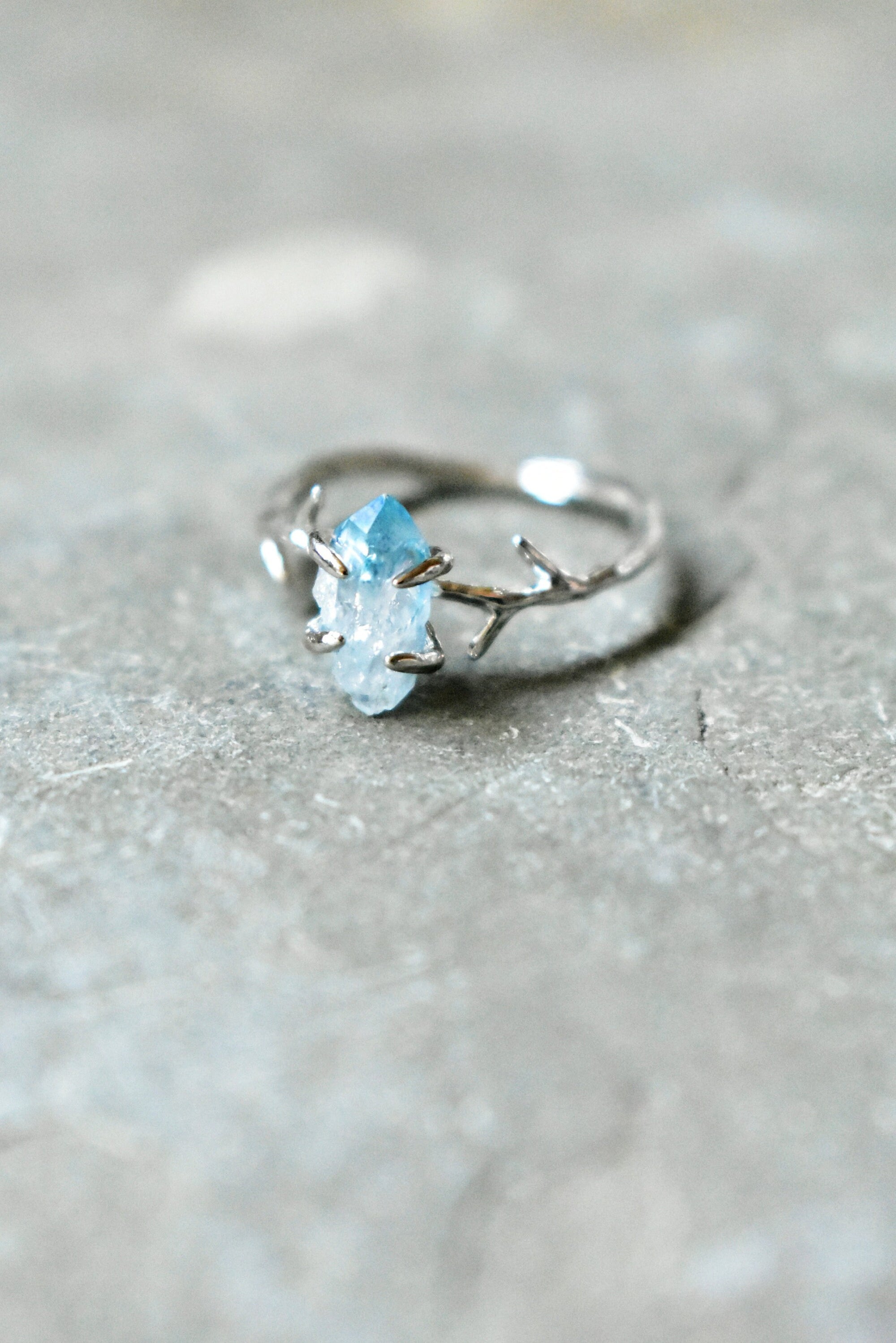 Tree Branch Band in Bright Silver and Aqua Aura, White Deer Antler Ring for Nature Lover, Metaphysical Crystal Point, Blue Crystal Jewelry