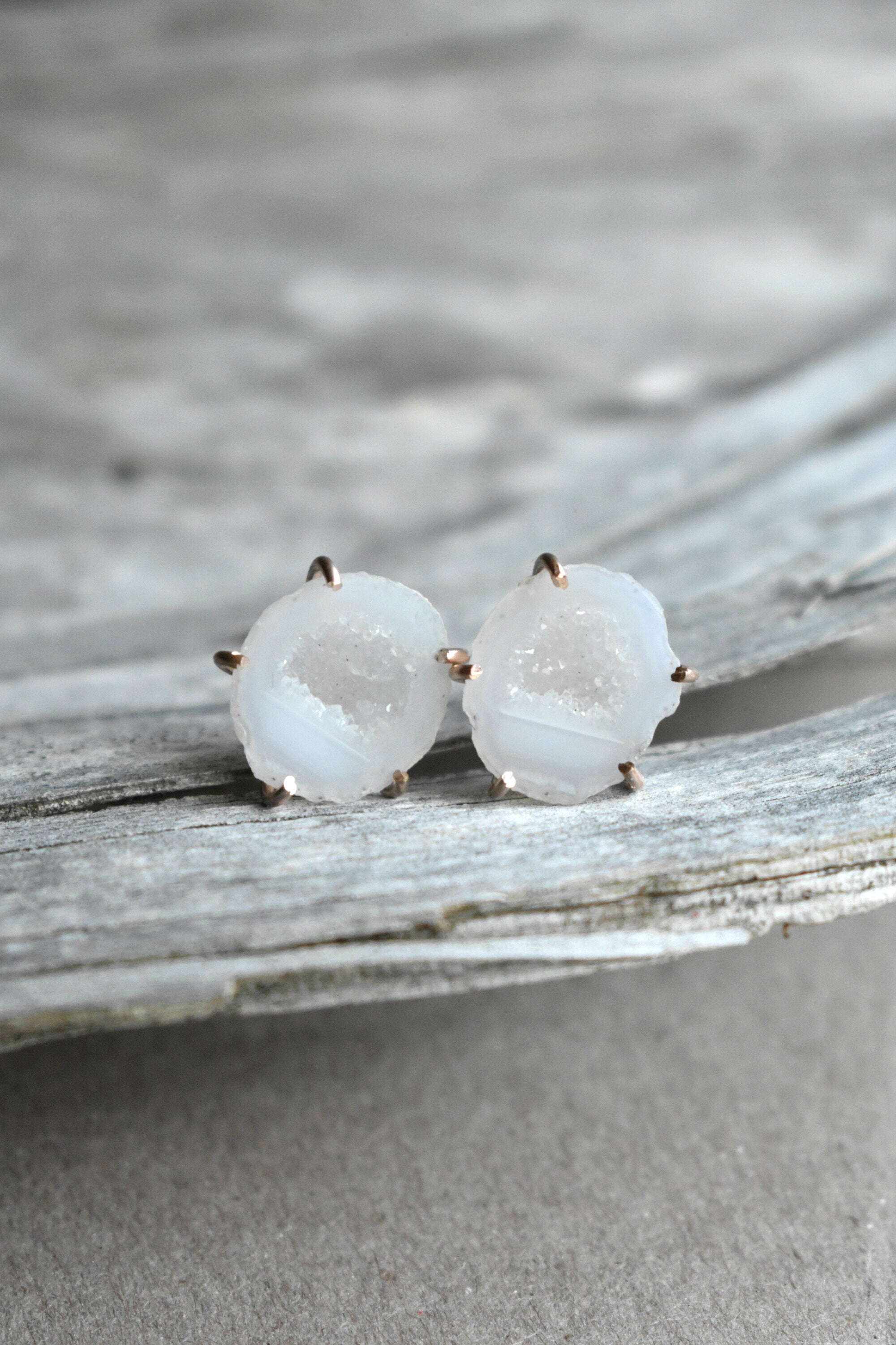 White Crystal Bridal Earrings, Glam Wedding Studs, Small White Geode in 14K Rose Gold Earrings, 7th Crown Chakra Jewelry, White Party Attire