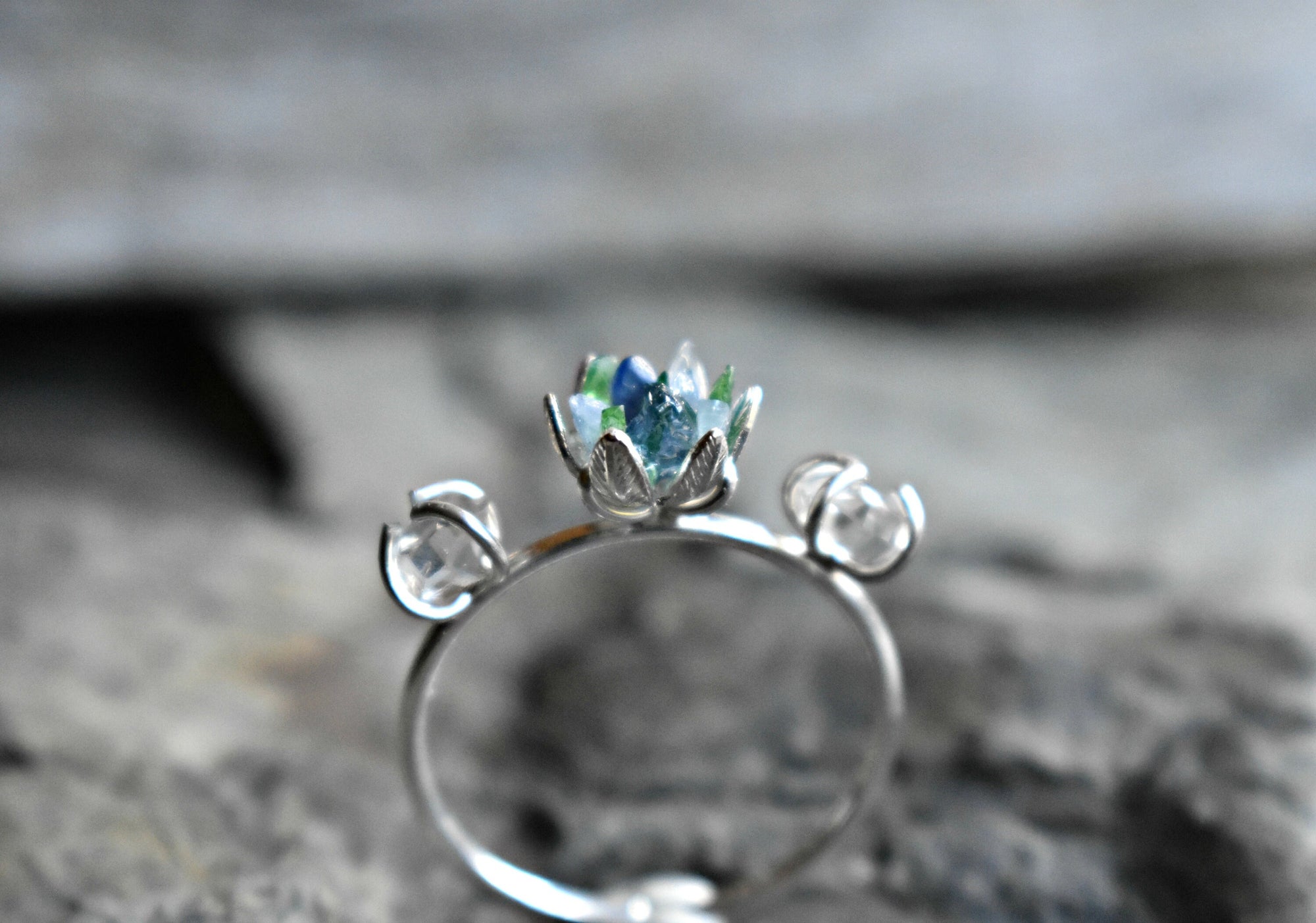 Mother's Ring with Multiple Birthstones, Gemstone Lotus Flower Ring, Women's Gemstone Birthstone Jewelry, Children's Birthstones Custom Ring