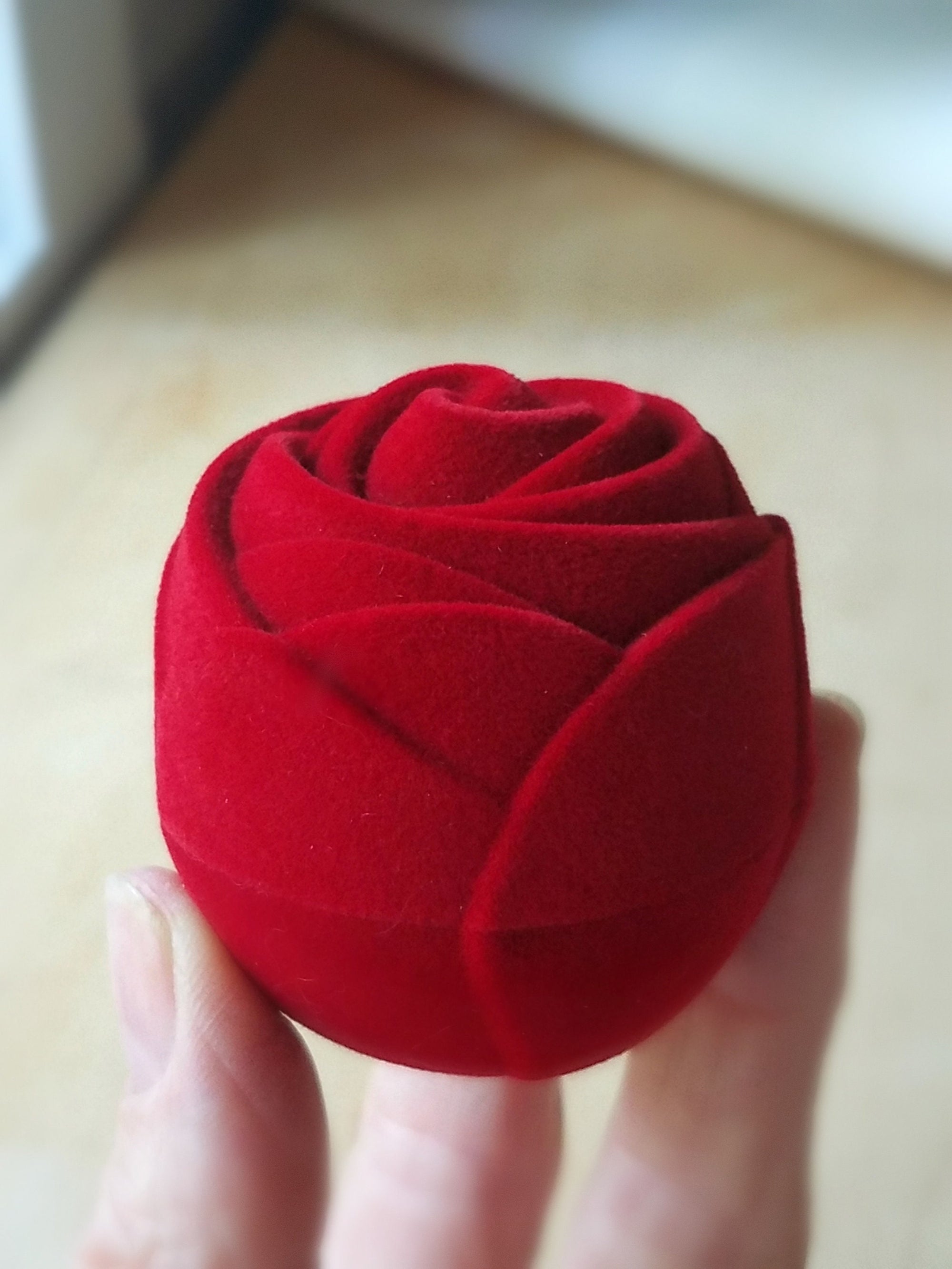 Velvet Ring Box, Engagement Ring Presentation Box, Red Rose Proposal Ring Box, Unique Will You Marry Me, Rose Shaped Jewelry Box for Woman
