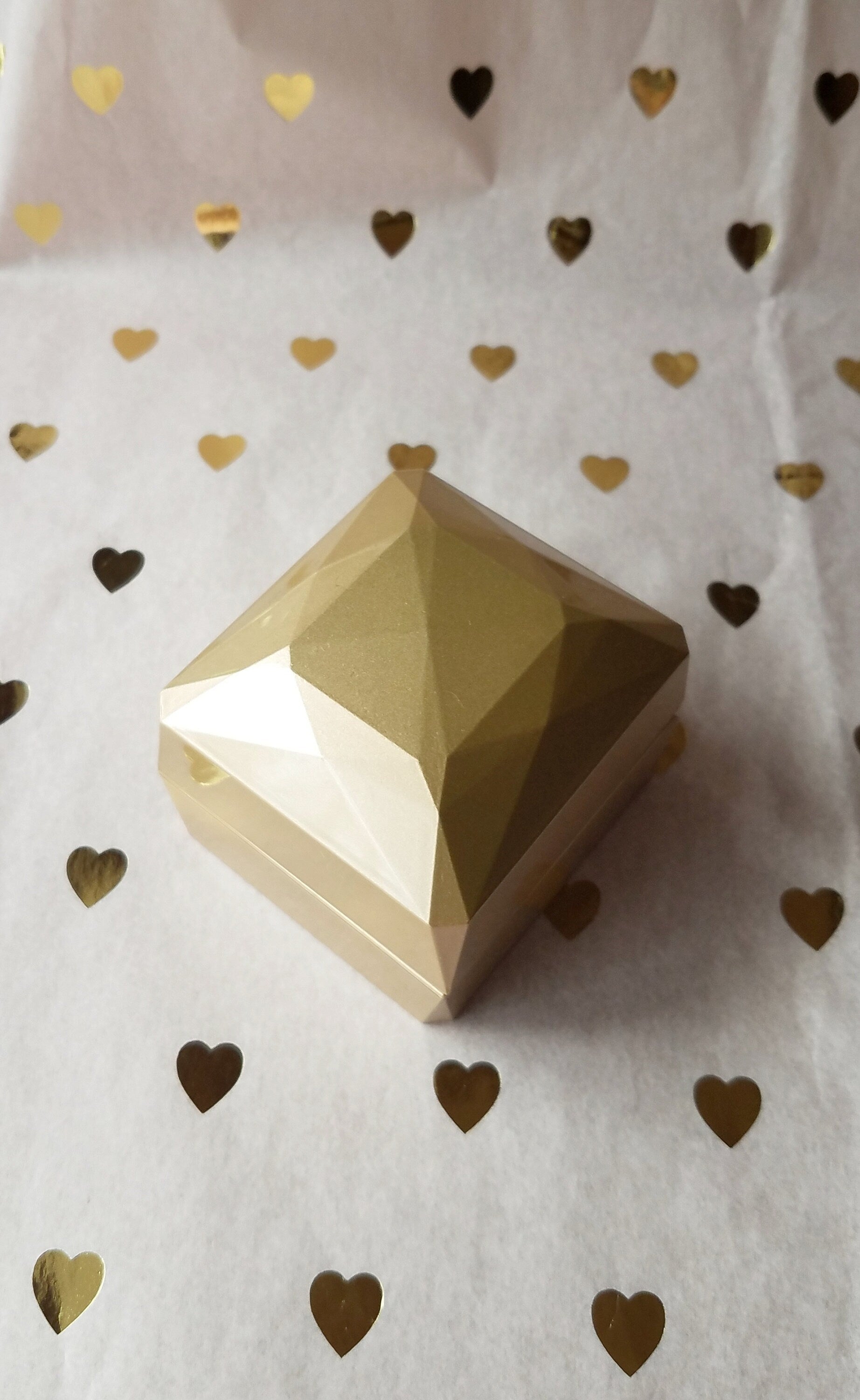 Gold or Rose Gold LED Light Ring Box, Pretty Engagement Ring Presentation Box, Illuminated Engagement Ring Box, Diamond Cut Jewelry Box